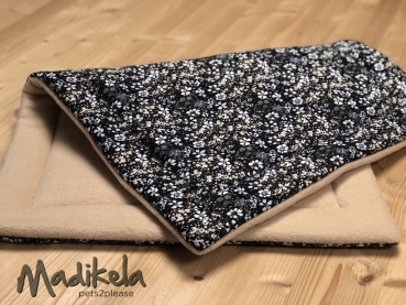 Preview: Kuscheldecke Baumwolljersey Blümchen braun-beige 50 x 70 cm Preview: Kuscheldecke Baumwolljersey Blümchen braun-beige 50 x 70 cm